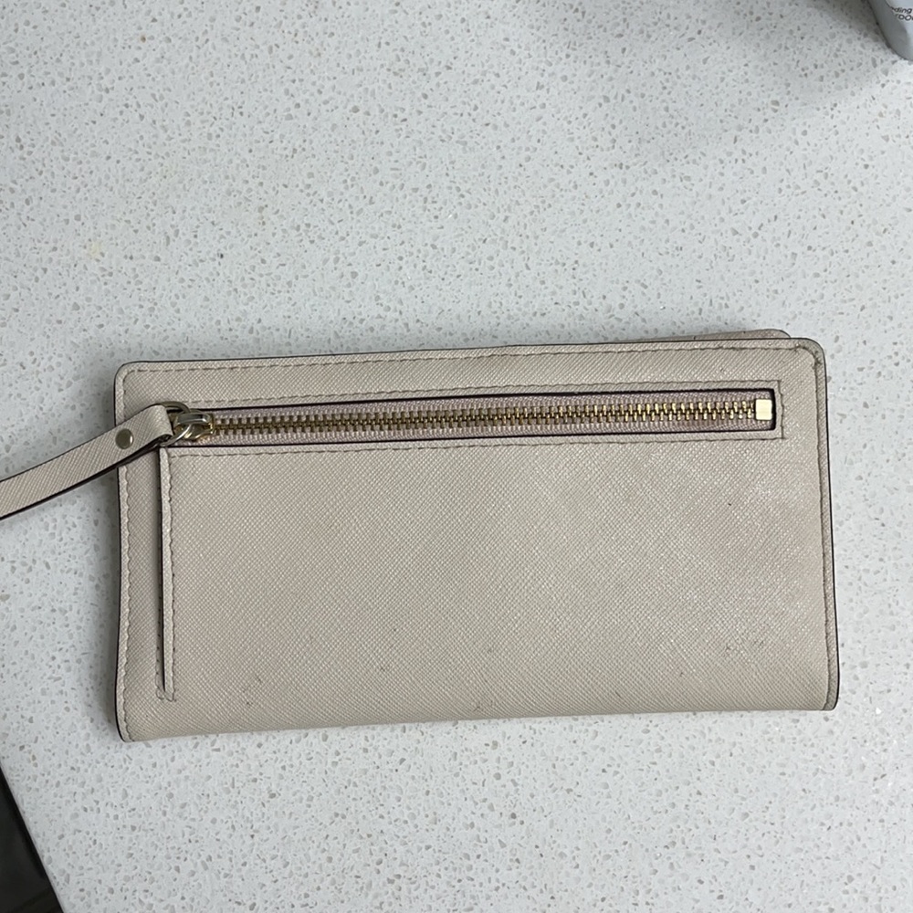 Kate Spade Wallet - Picture 3 of 3